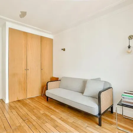 Elegant Avec Balcon A - 11eme